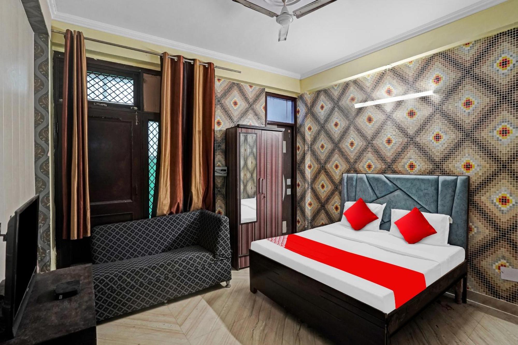 Hotel O Park View Noida Exterior photo