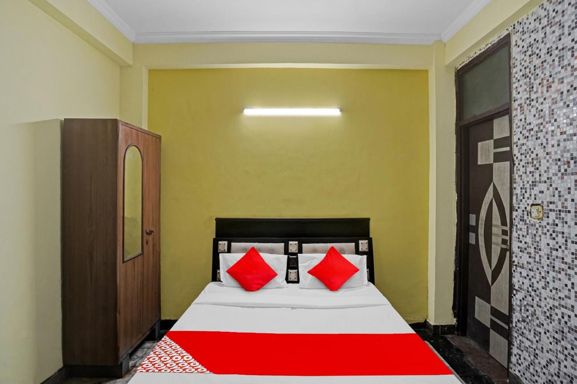 Hotel O Park View Noida Exterior photo